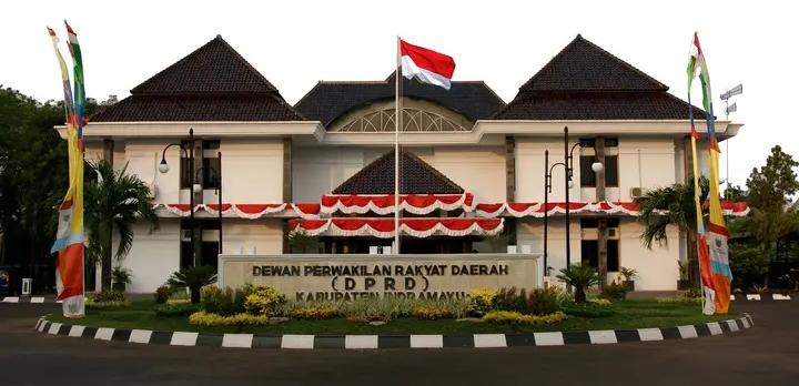 Sidang Paripurna DPRD Kabupaten Indramayu  Dalam Penyampaian Jawaban Fraksi Merah Putih Atas Pendapat Bupati Terhadap Rancangan Peraturan Daerah Inisiatif DPRD