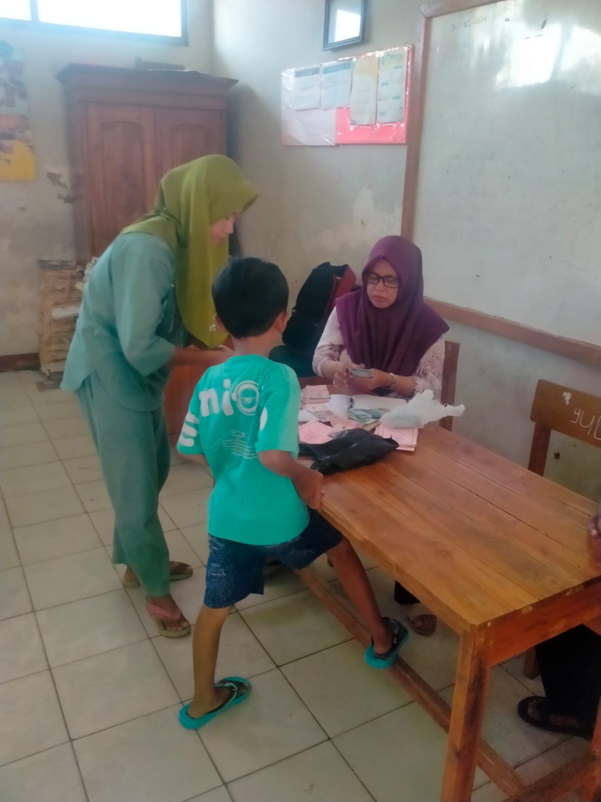 Tabungan Sekolah Terlambat Dikembalikan, Kadis Dikbud Turun Tangan, Bupati Indramayu : Jangan Terjadi Lagi