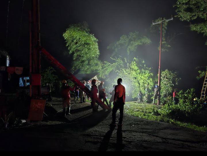 PLN Pulihkan 100% Kelistrikan di Cianjur Pasca Bencana Tanah Longsor dan Banjir